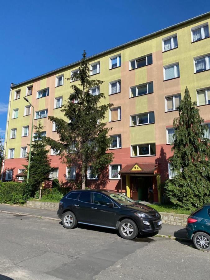 Apartament Os. Zlote 4B Dzierżoniów Dış mekan fotoğraf